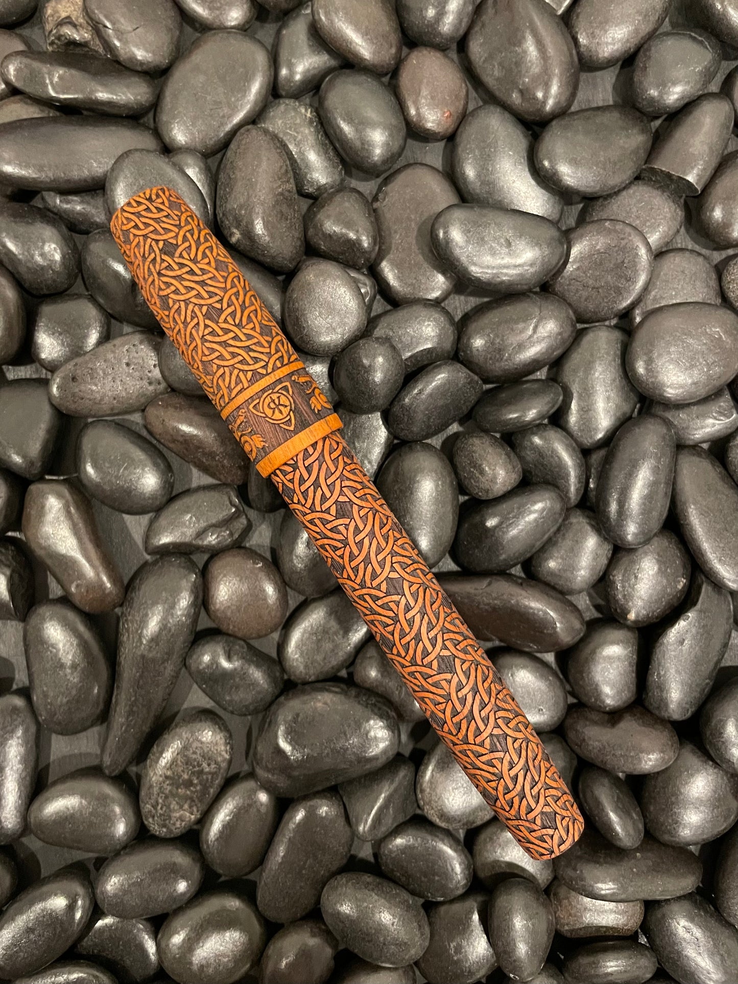 Celtic Knot - Bolivian Rosewood L-16