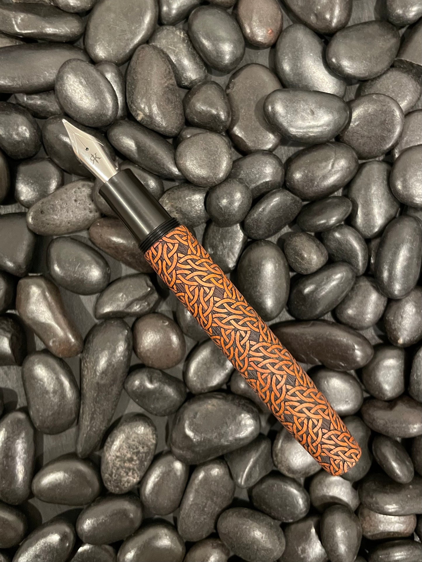 Celtic Knot - Bolivian Rosewood L-16