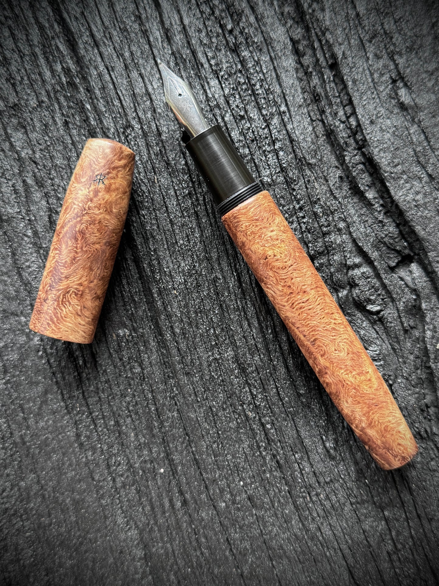 Red Oak Burl Legend L-16